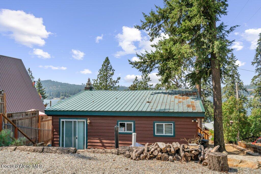 12348 N WOODLAND BEACH DR