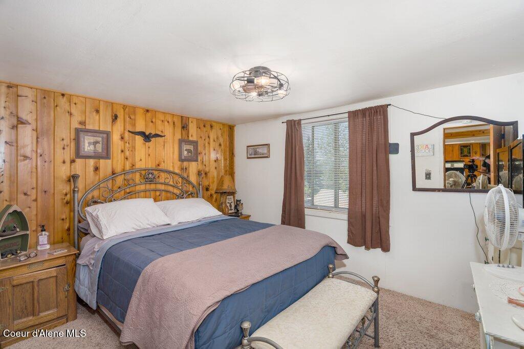 12348 N WOODLAND BEACH DR