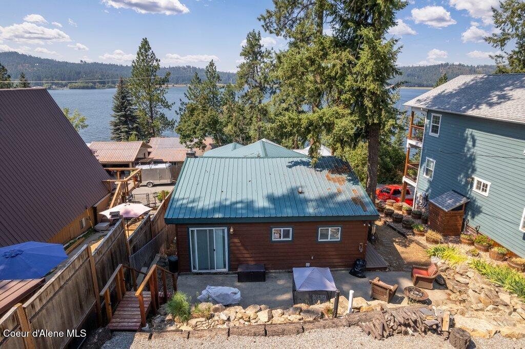 12348 N WOODLAND BEACH DR