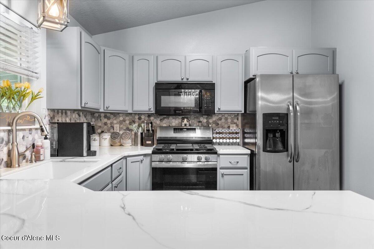 7874 N JOANNA DR, Coeur d'Alene