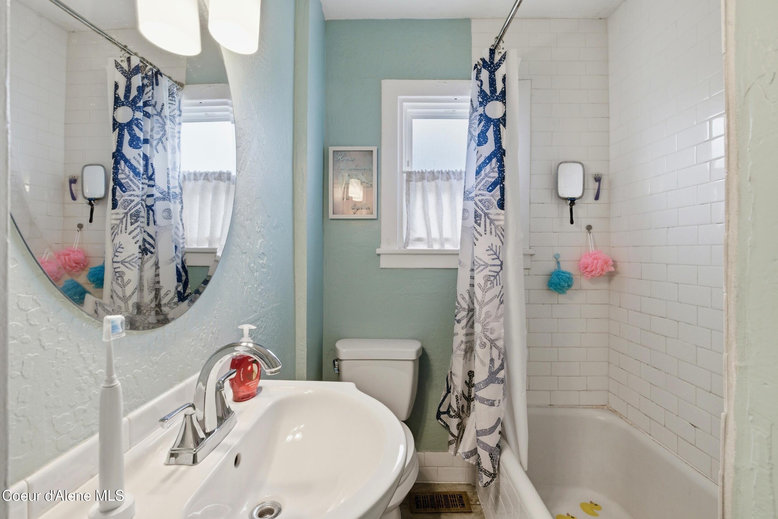 930 N 7th ST, Coeur d'Alene