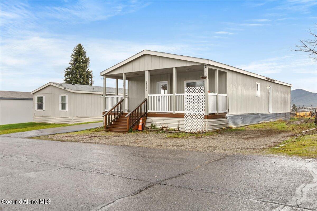 17110 W SANTIAGO CIR