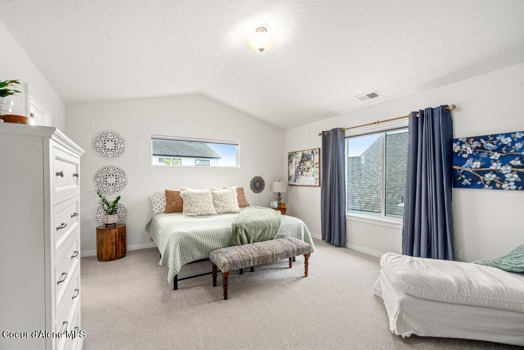 7060 N Roche DR, Coeur d'Alene