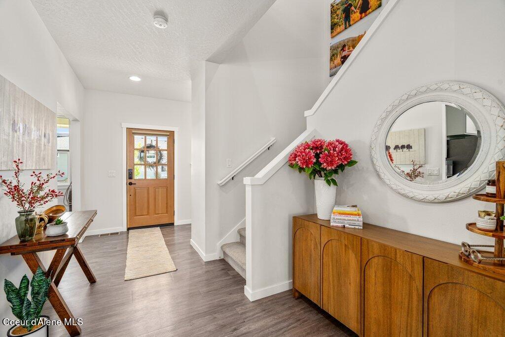 7060 N Roche DR, Coeur d'Alene