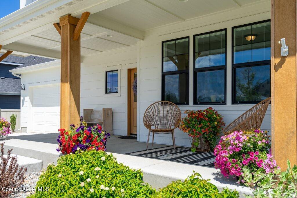 7060 N Roche DR, Coeur d'Alene