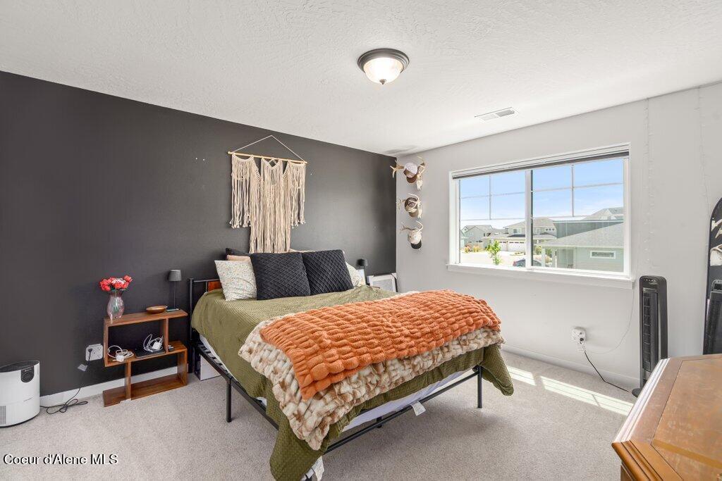 7060 N Roche DR, Coeur d'Alene