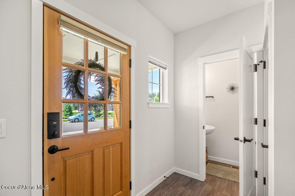 7060 N Roche DR, Coeur d'Alene