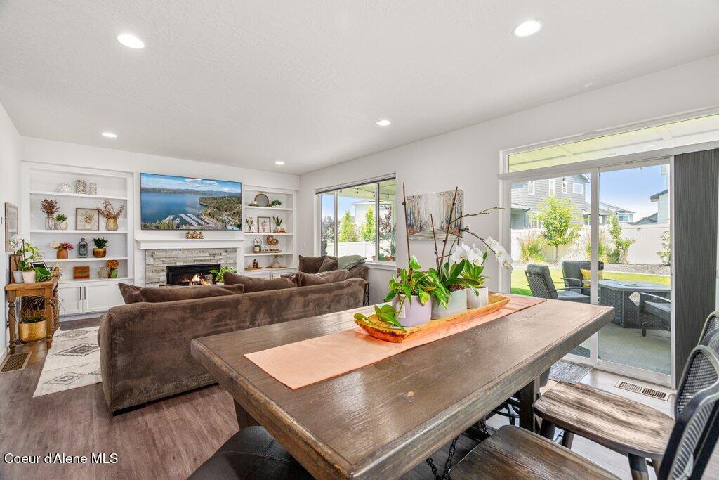 7060 N Roche DR, Coeur d'Alene