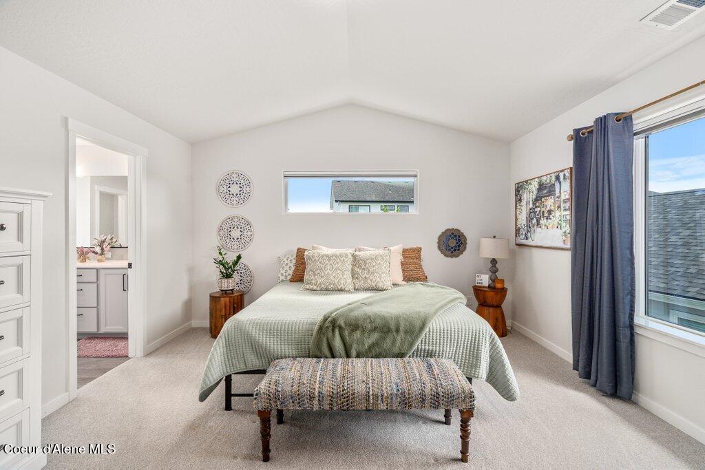 7060 N Roche DR, Coeur d'Alene