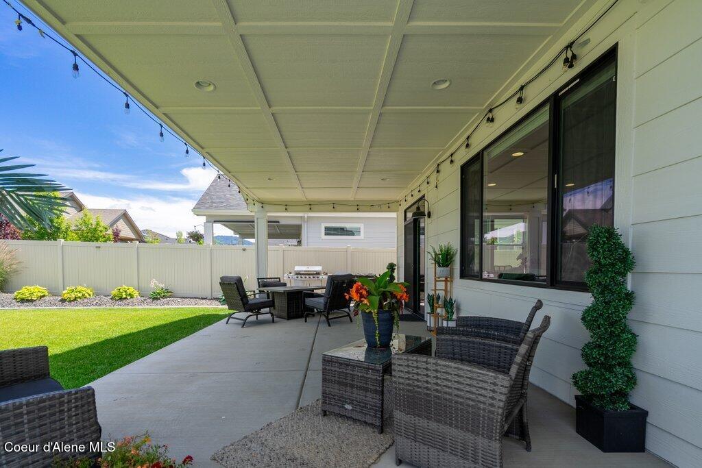 7060 N Roche DR, Coeur d'Alene