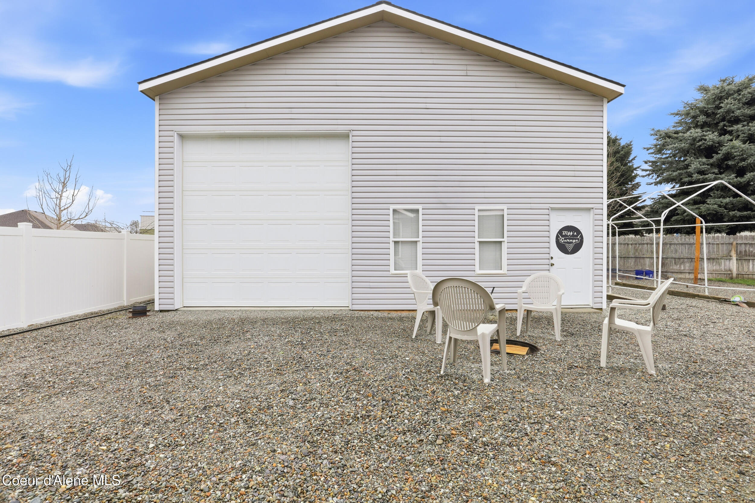 9286 N Great Hall DR