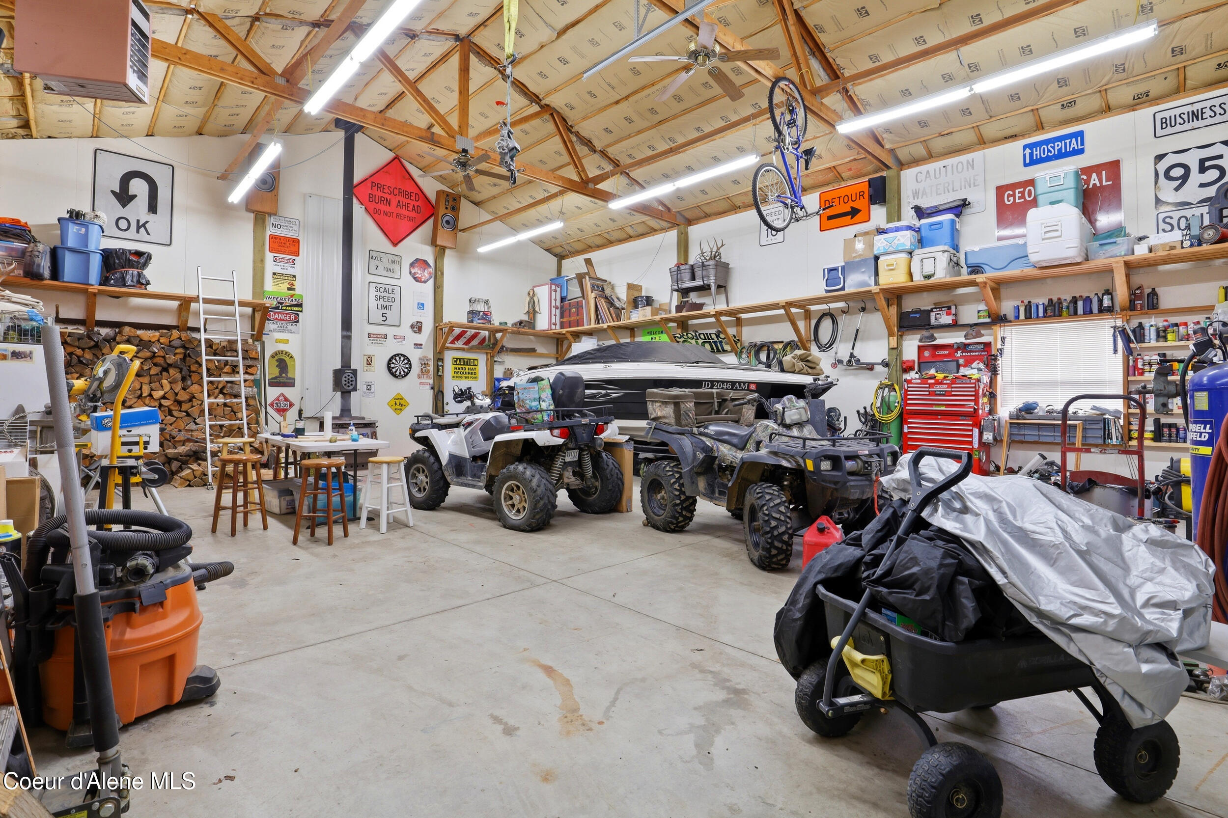 9286 N Great Hall DR