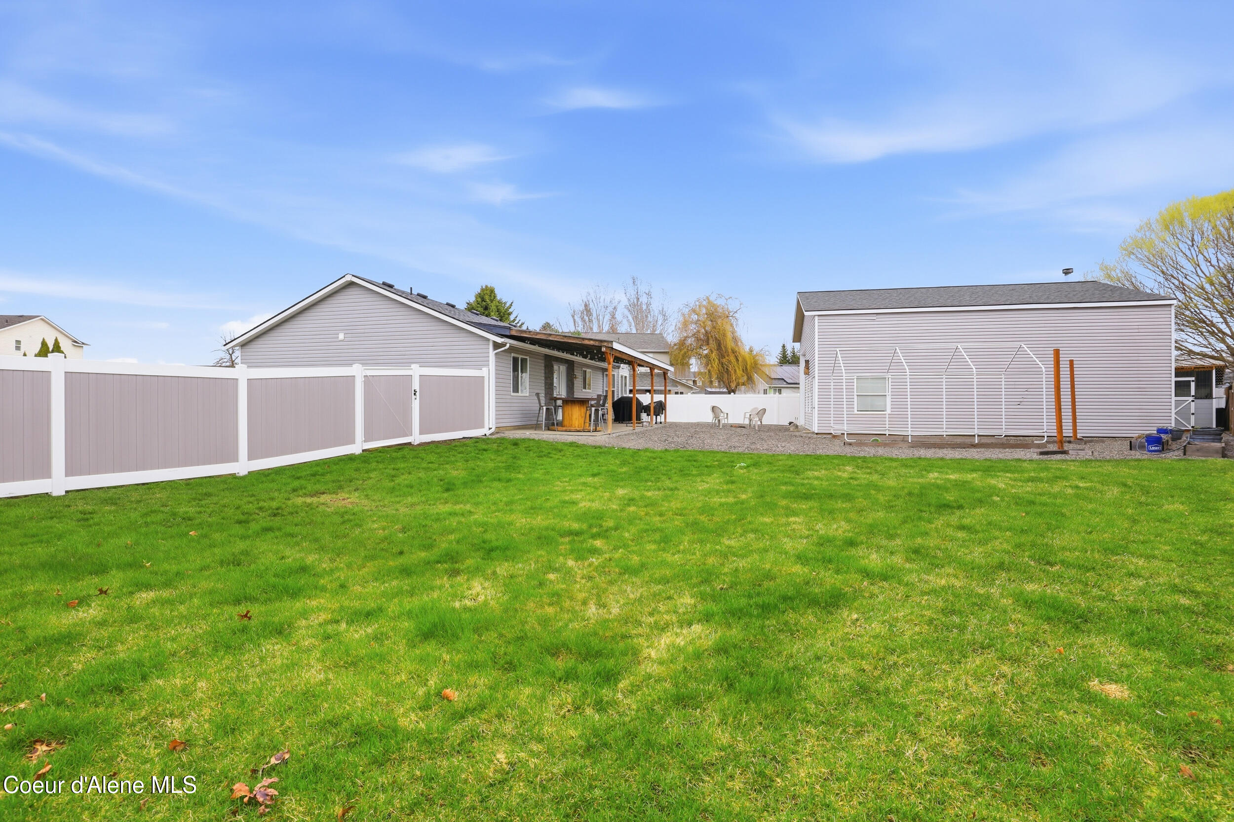 9286 N Great Hall DR