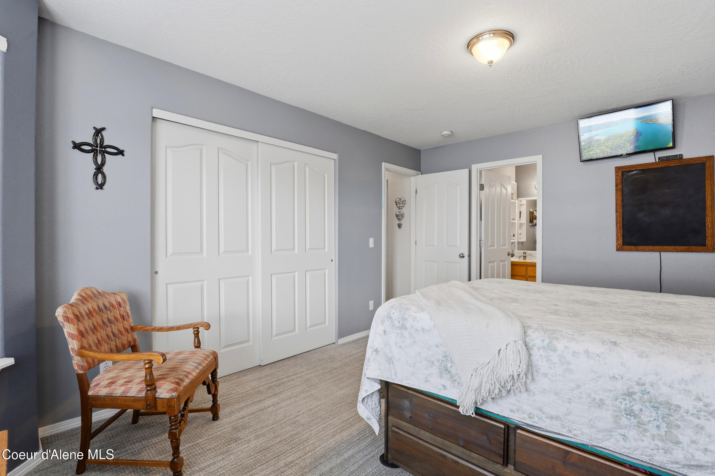 9286 N Great Hall DR