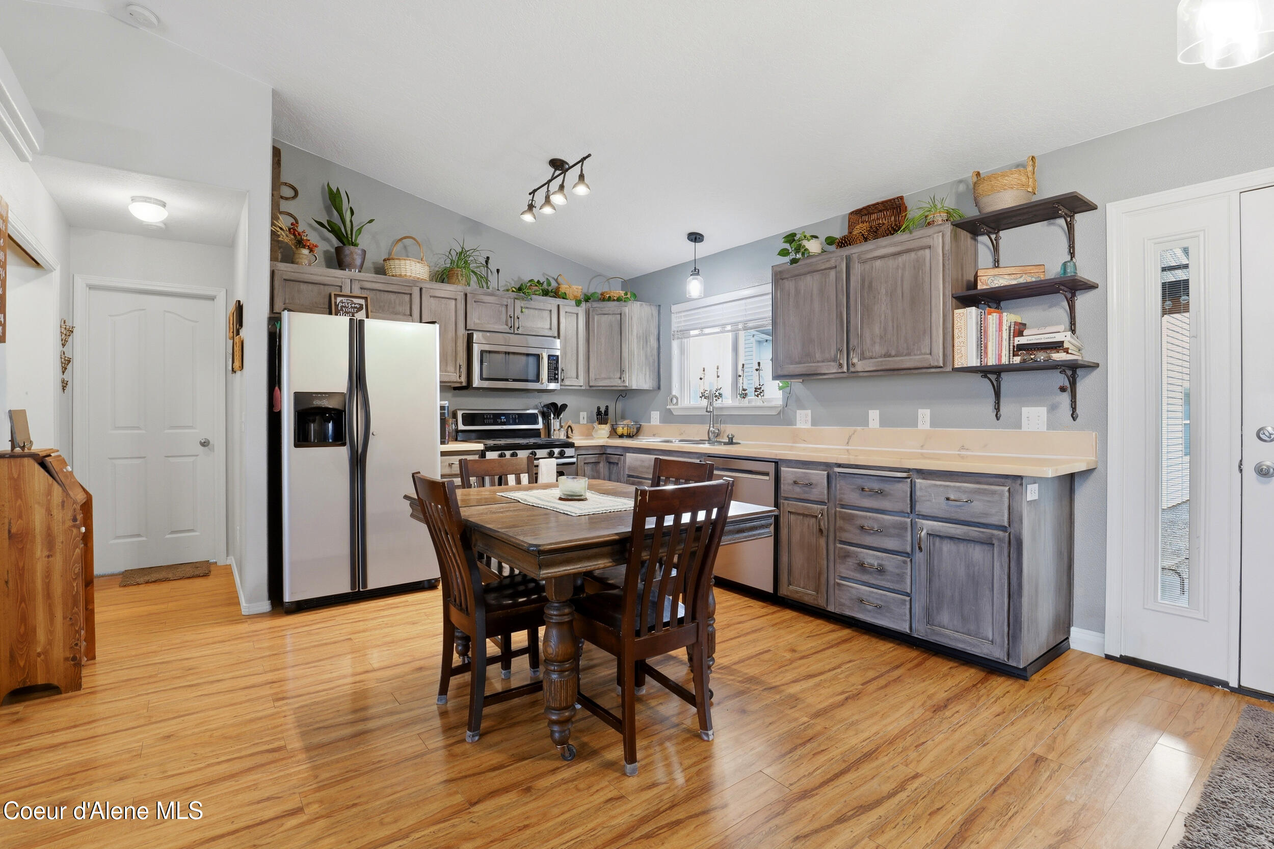 9286 N Great Hall DR