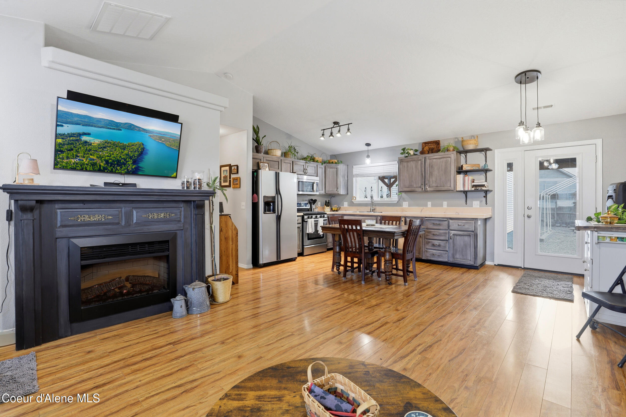 9286 N Great Hall DR