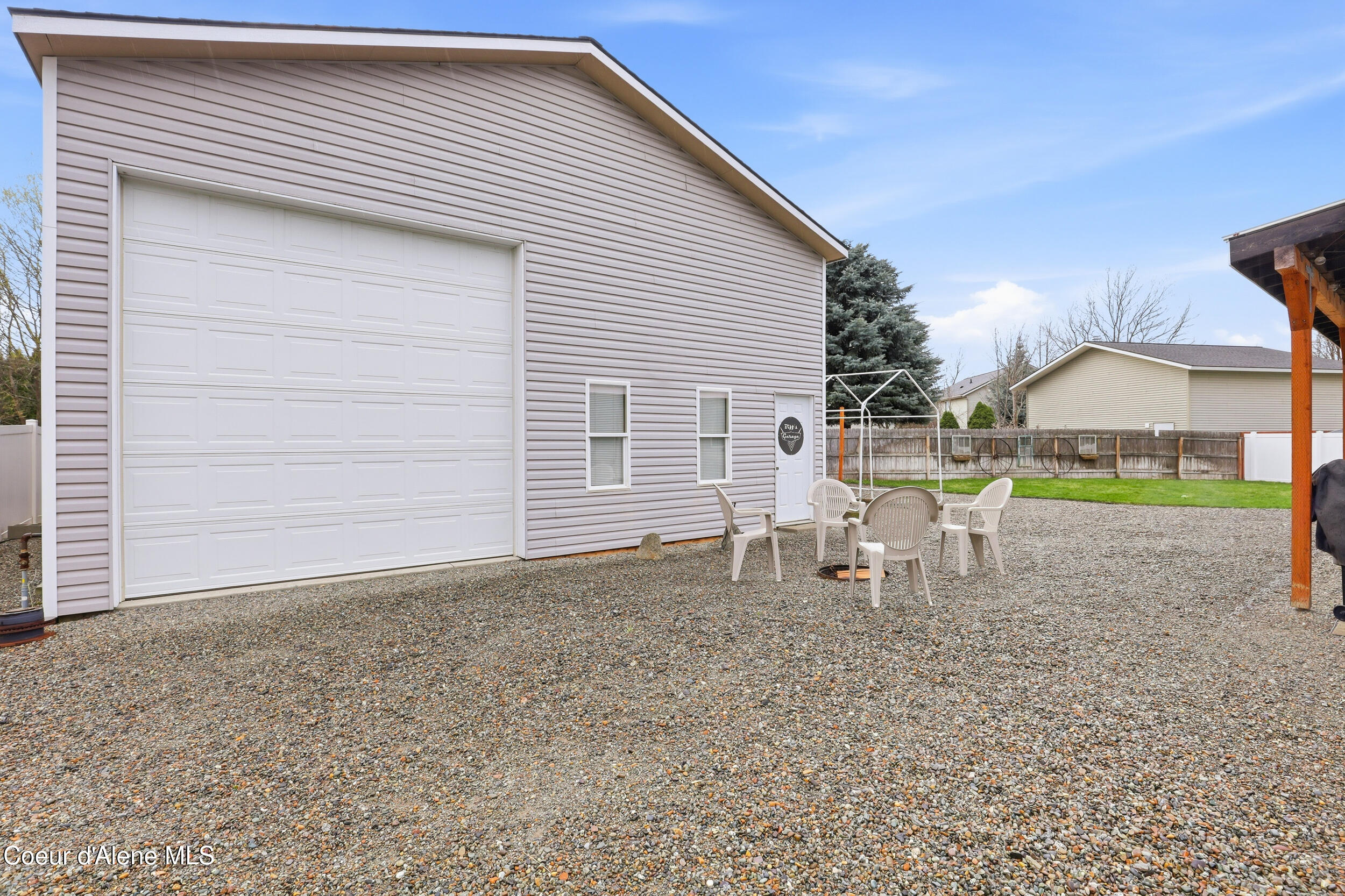 9286 N Great Hall DR