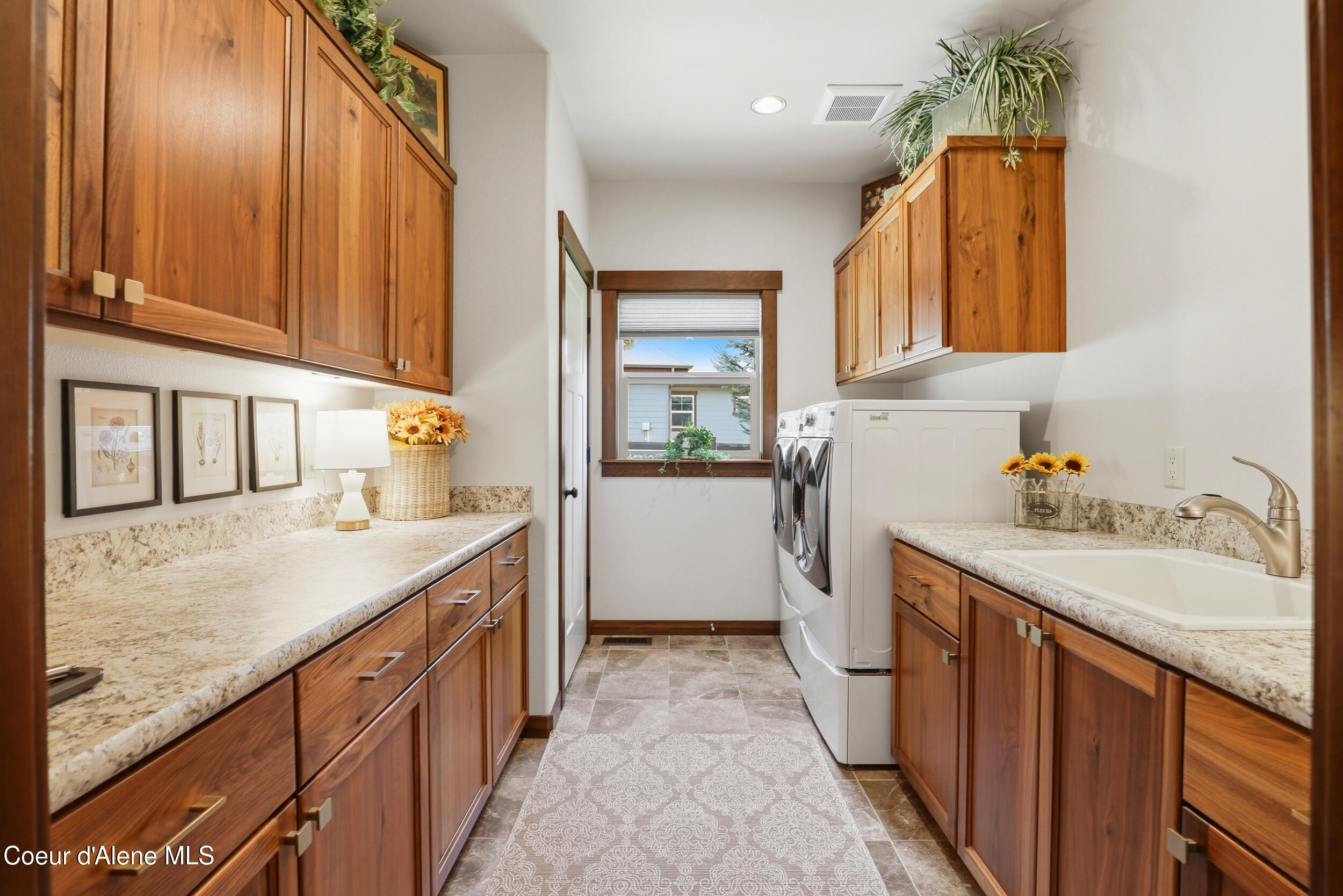 12836 N Sunflower LOOP