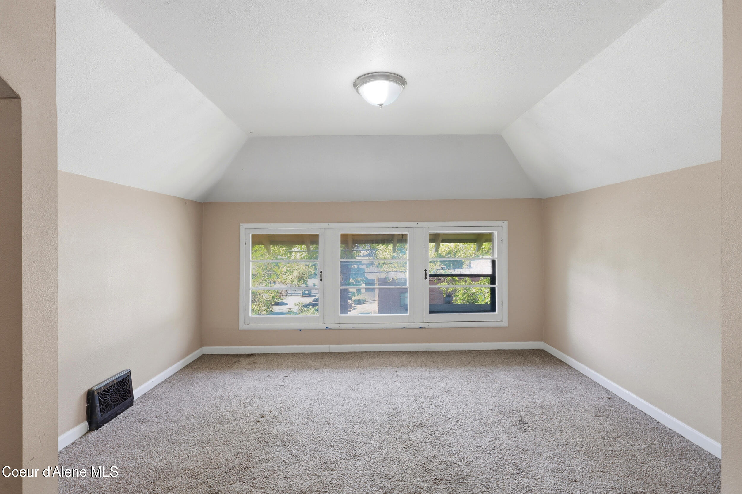 602 N Government WAY, Coeur d'Alene