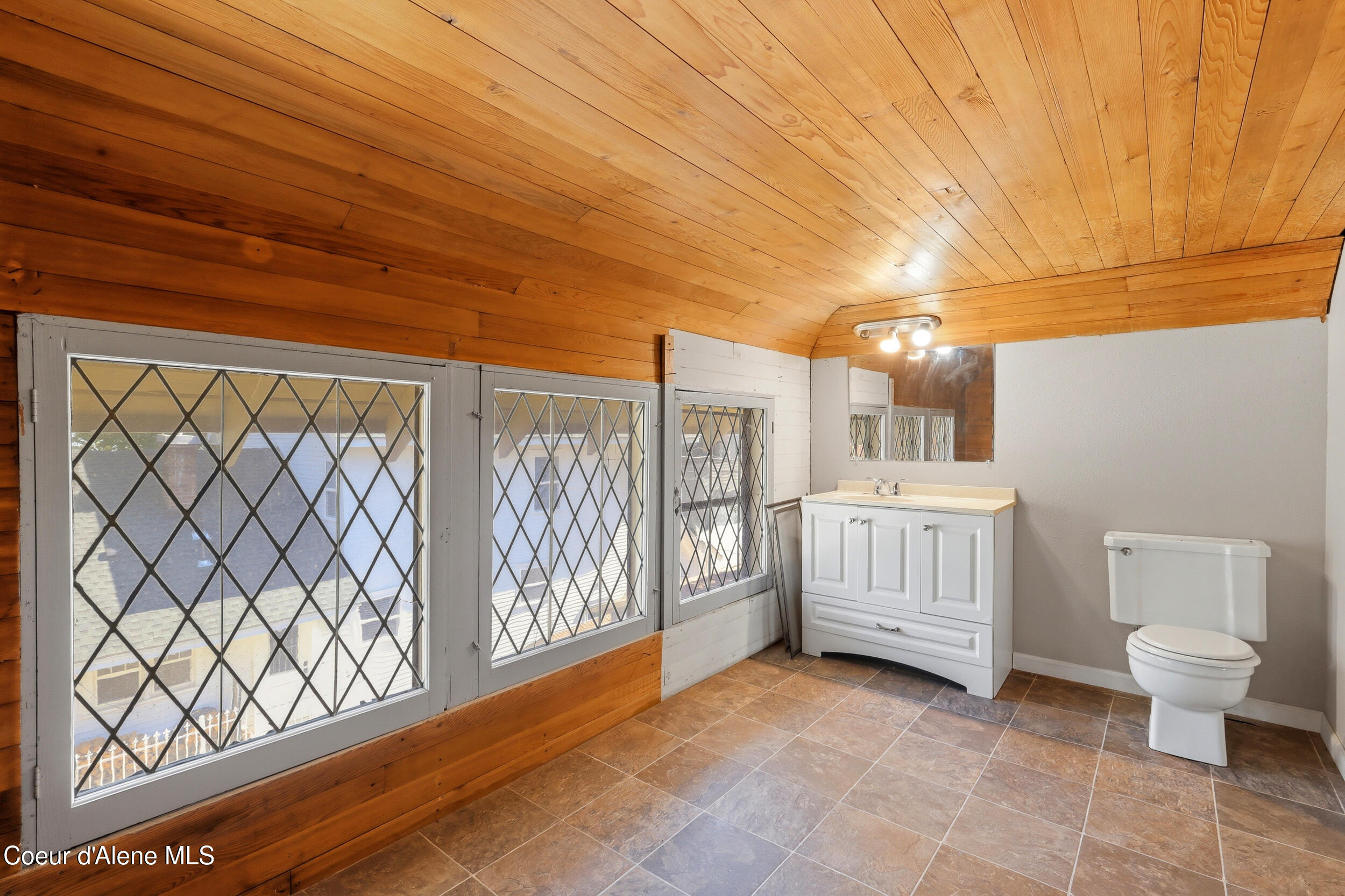 602 N Government WAY, Coeur d'Alene