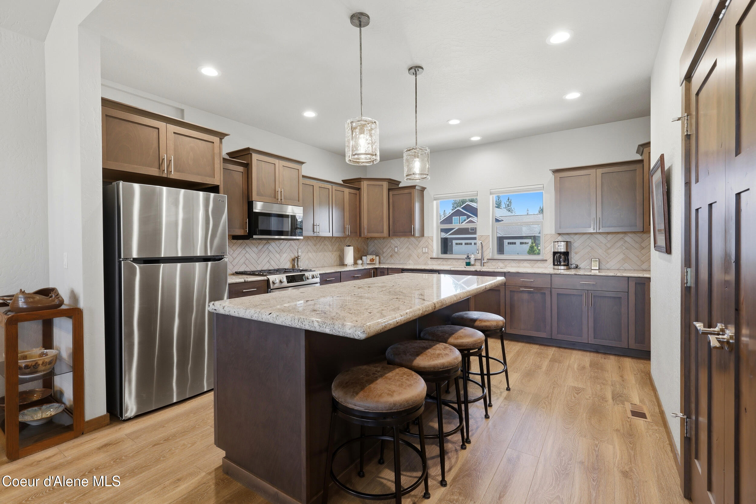 7380 N Roche DR, Coeur d'Alene
