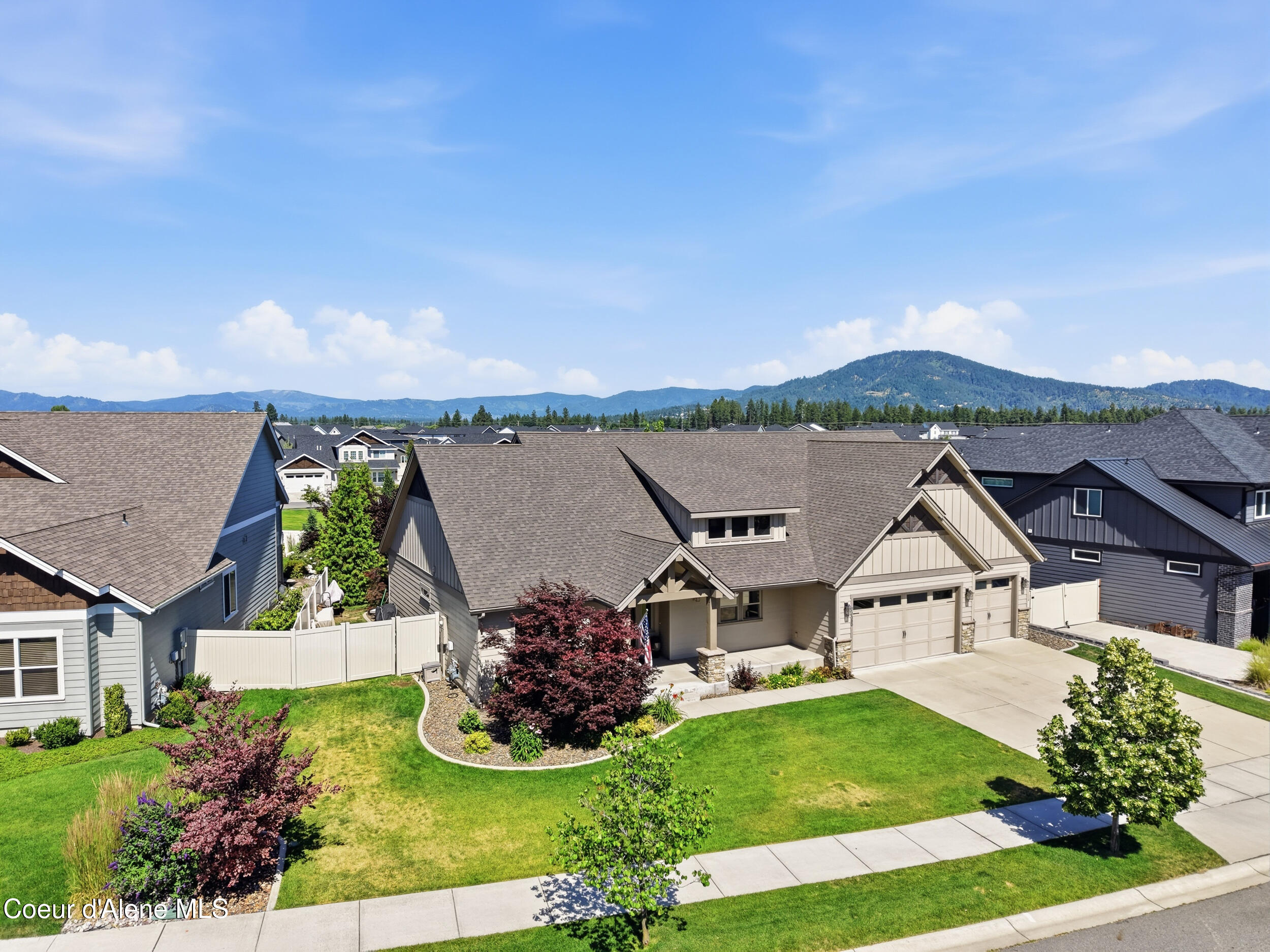 7380 N Roche DR, Coeur d'Alene