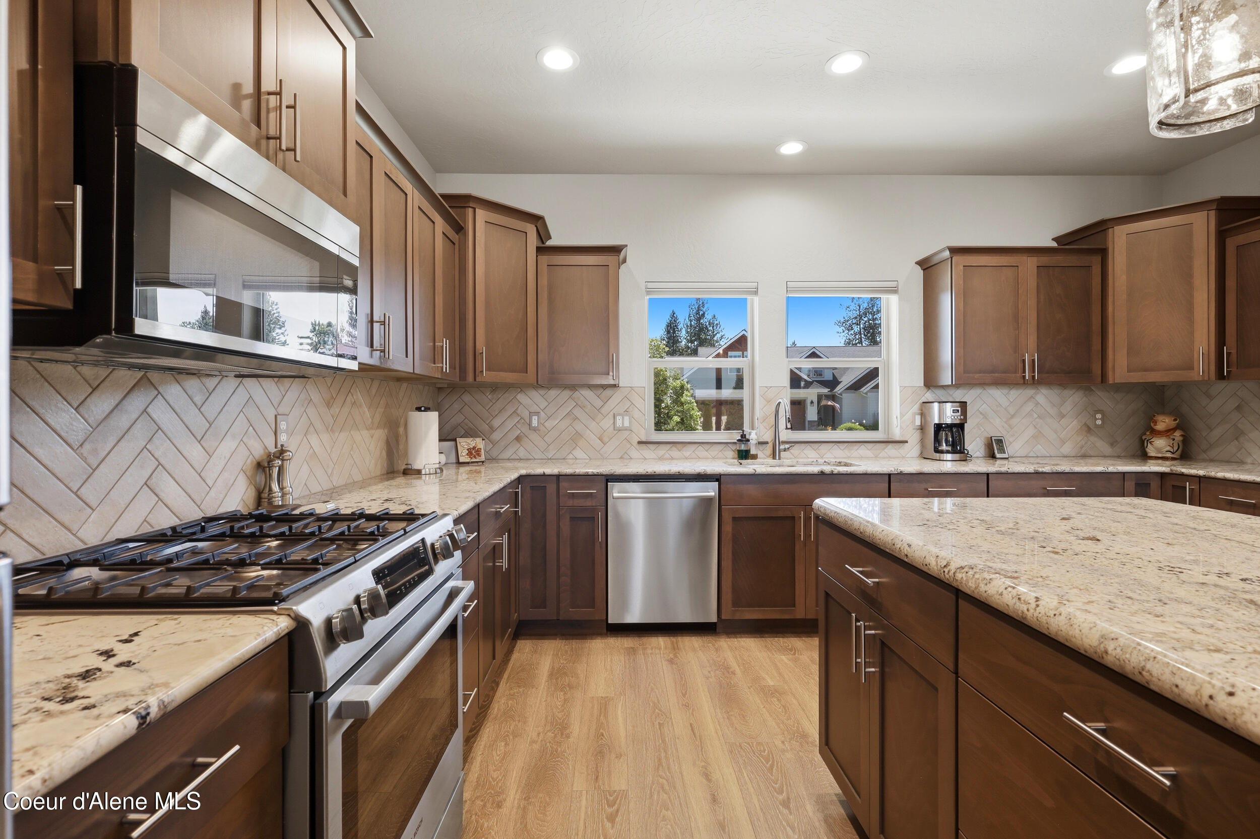7380 N Roche DR, Coeur d'Alene