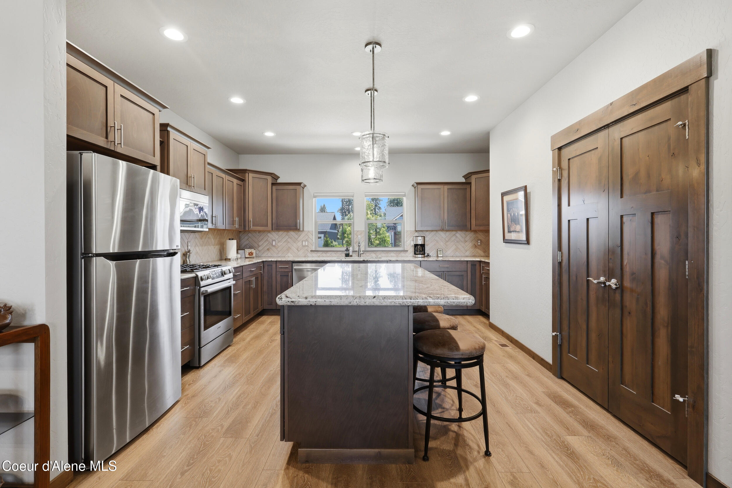 7380 N Roche DR, Coeur d'Alene