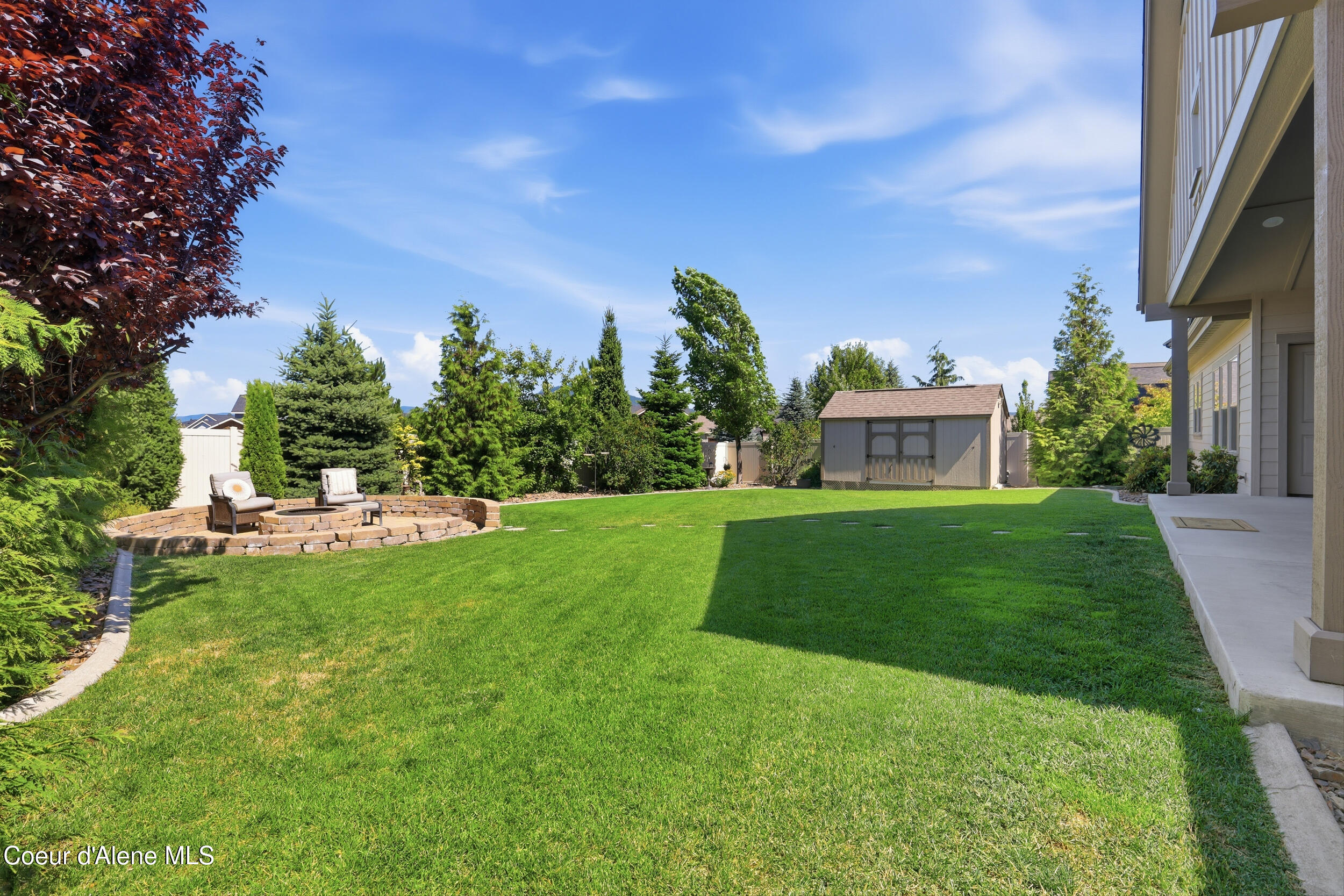 7380 N Roche DR, Coeur d'Alene