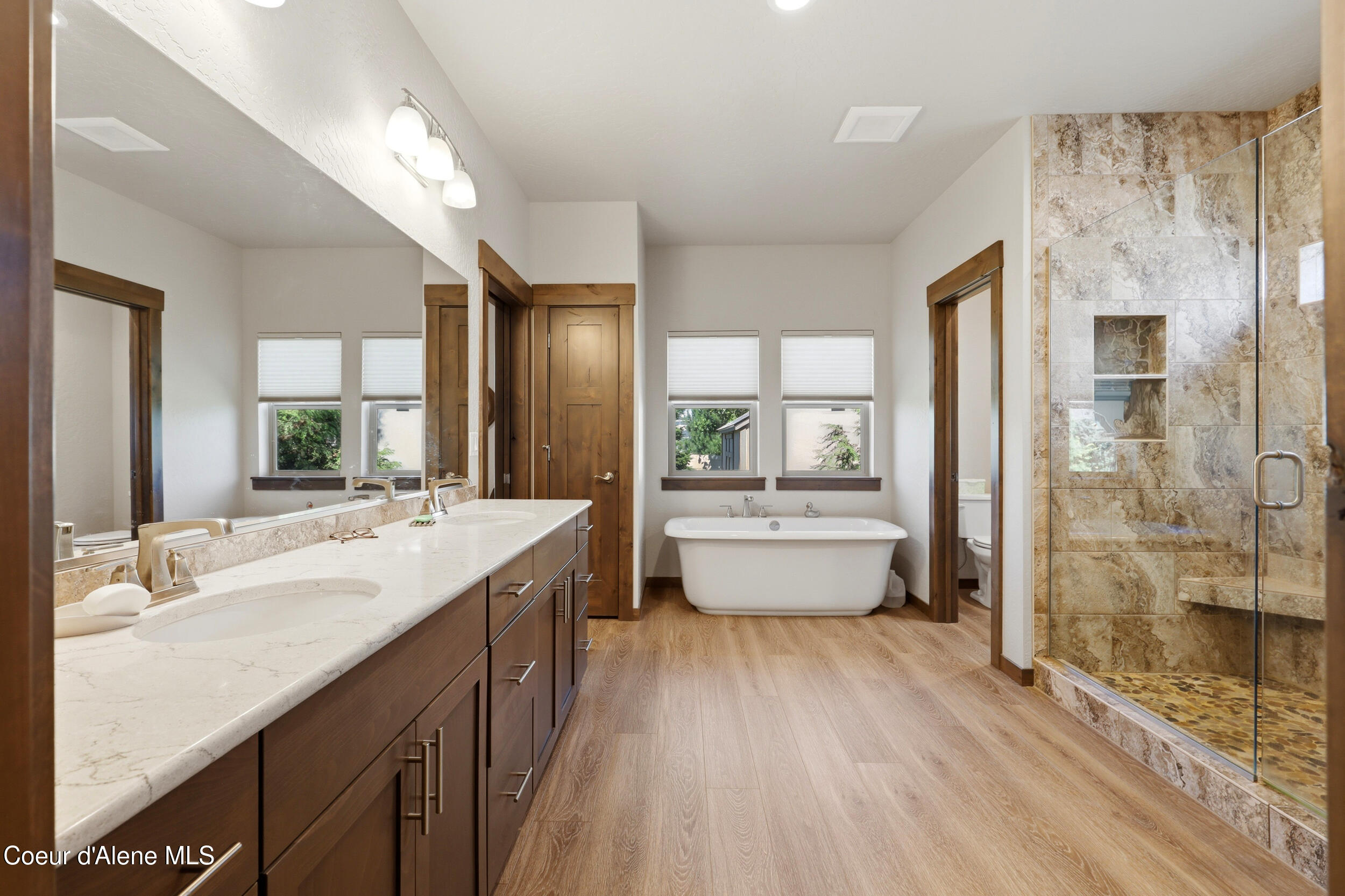 7380 N Roche DR, Coeur d'Alene