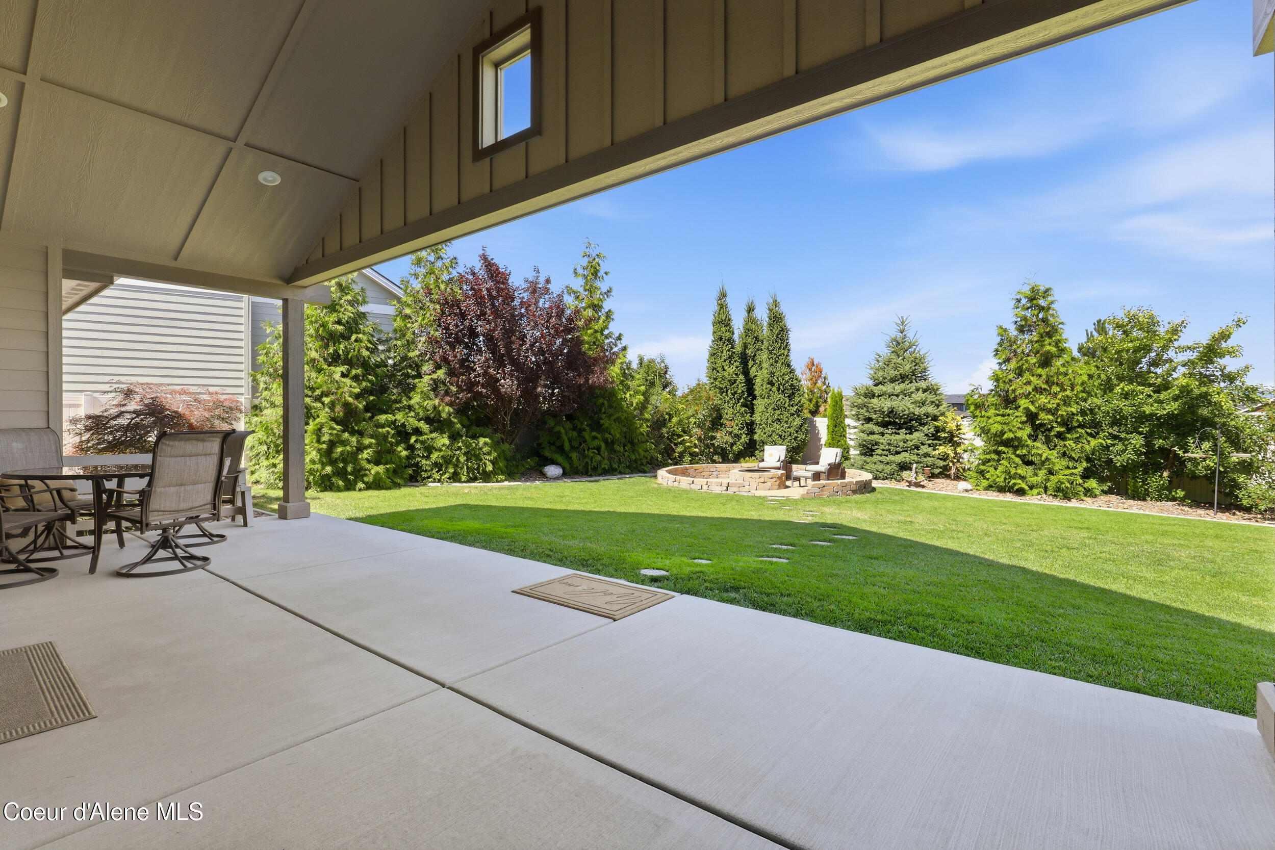 7380 N Roche DR, Coeur d'Alene