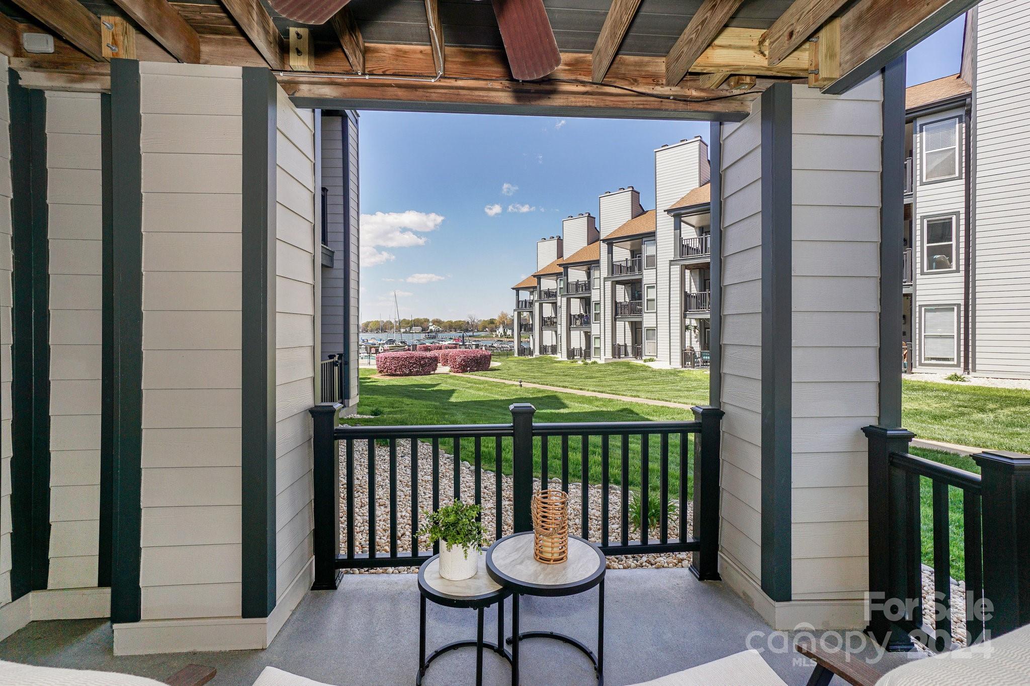 18837 Vineyard Point Lane