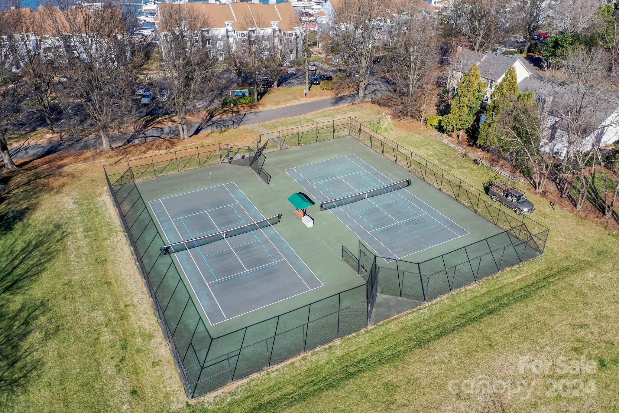 18837 Vineyard Point Lane