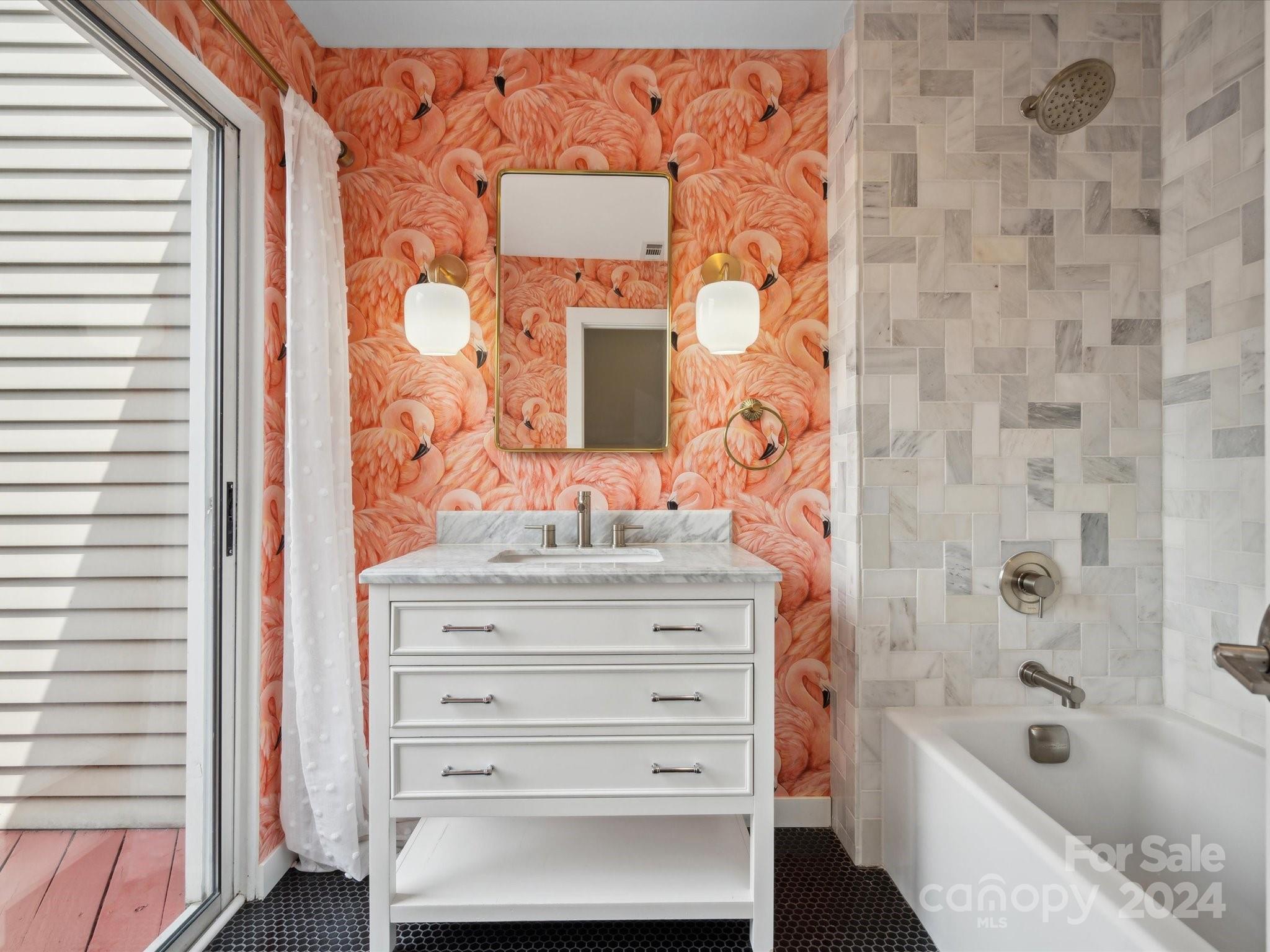 415 W 7th Street Unit: D