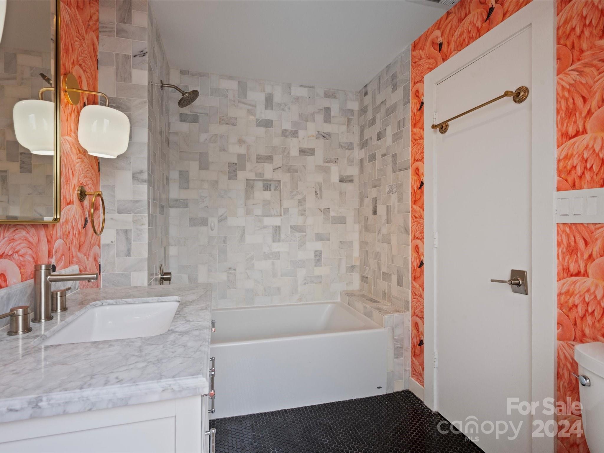 415 W 7th Street Unit: D