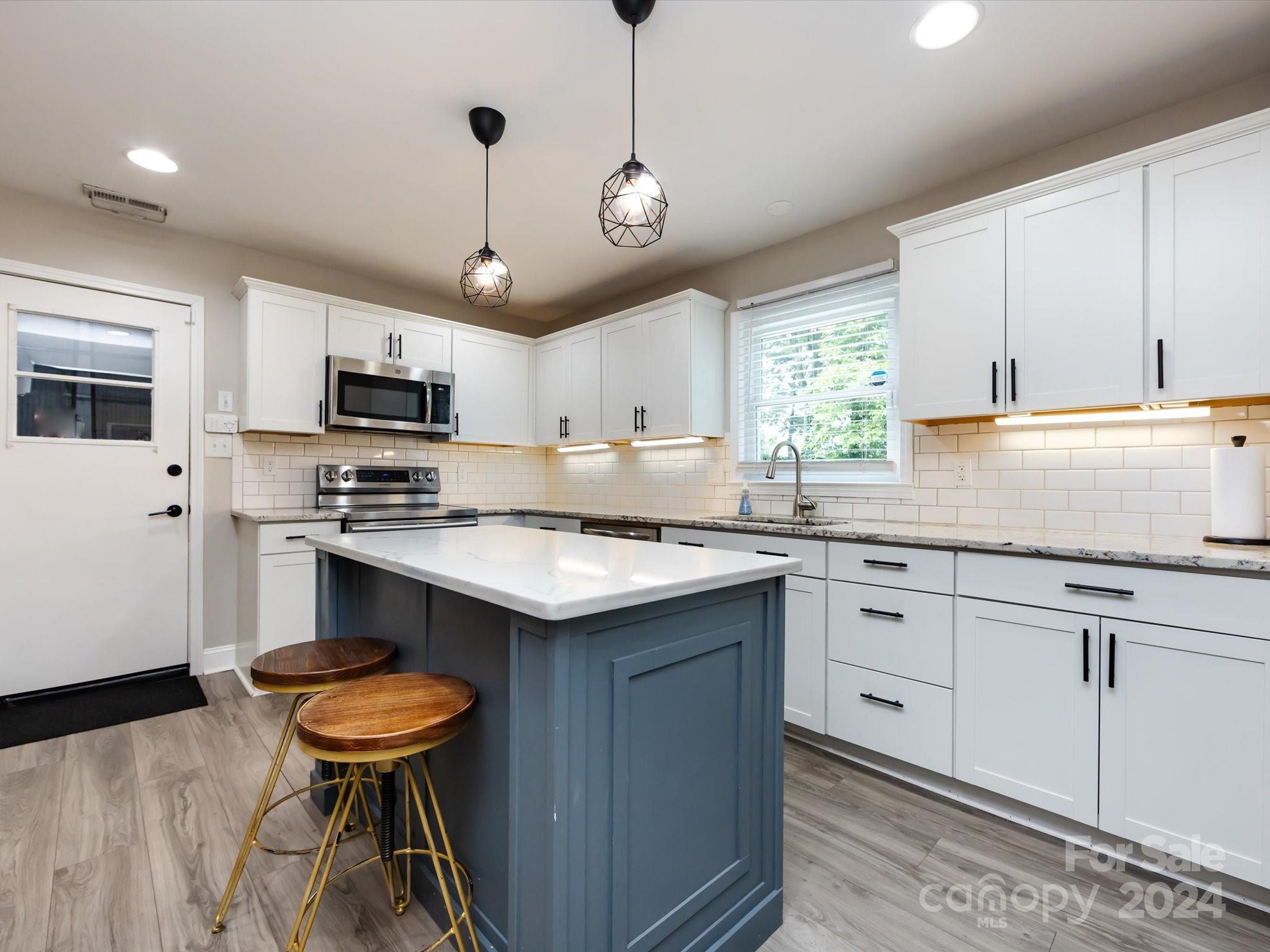 1500 Forsythia Circle