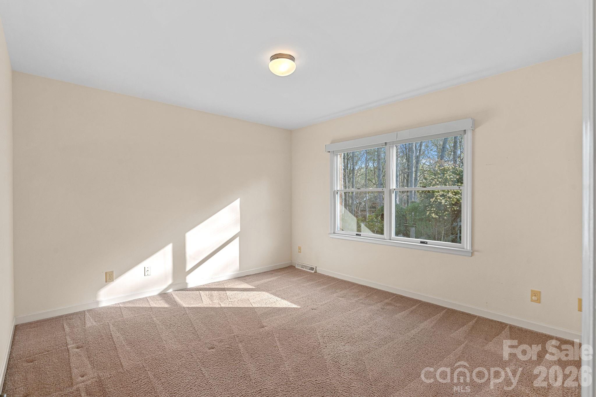 1001 Thistle Court