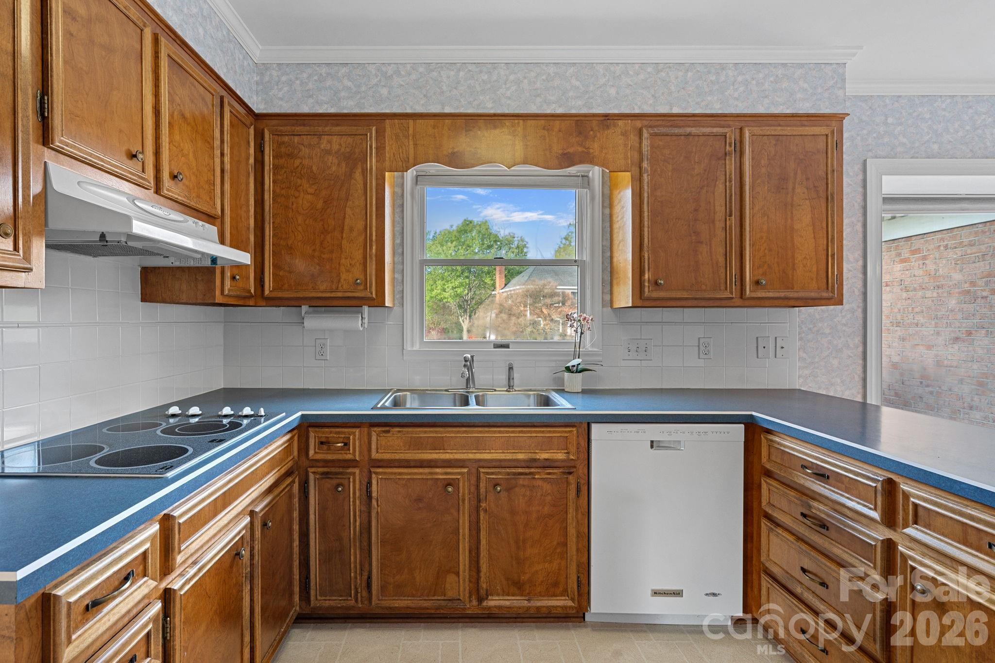 1001 Thistle Court