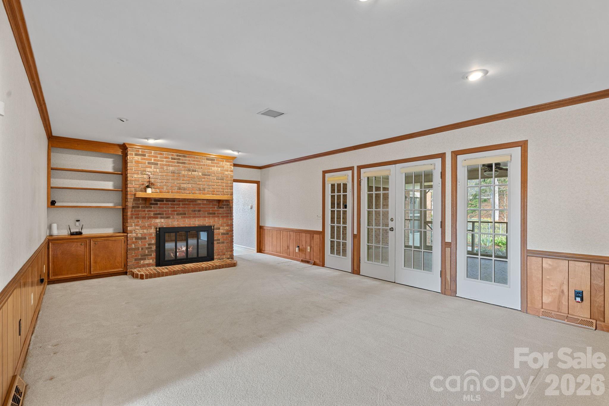 1001 Thistle Court