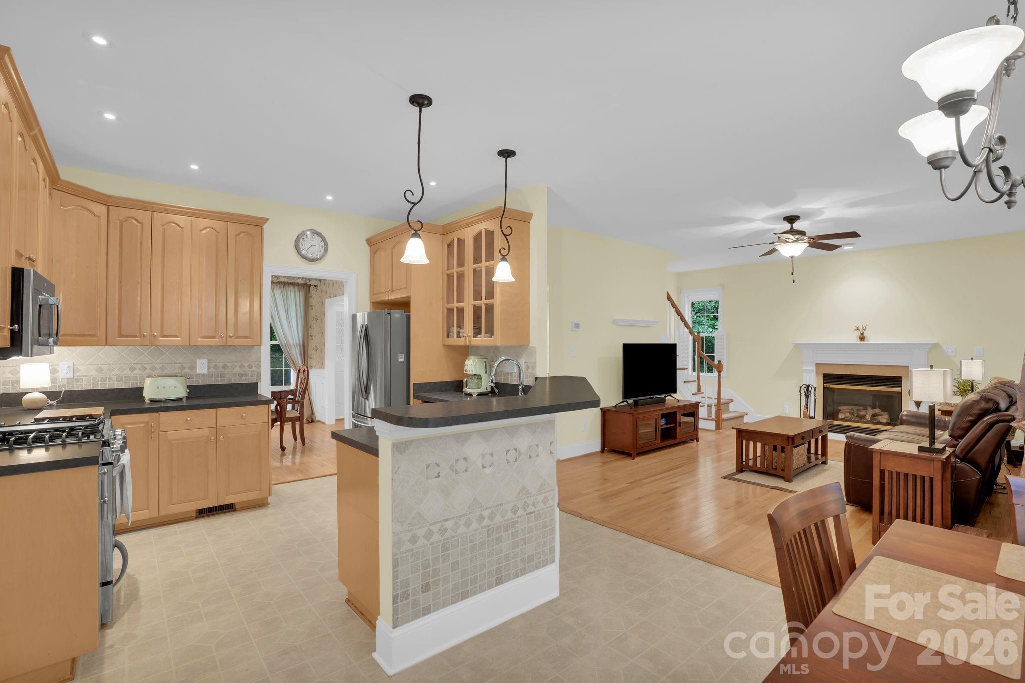 9601 Twin Falls Court