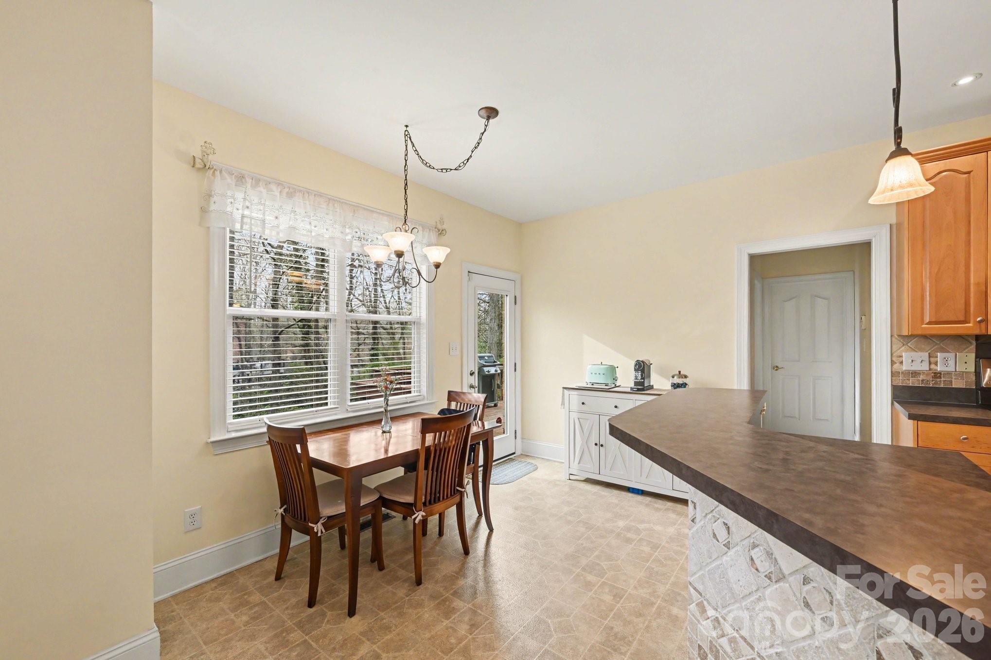 9601 Twin Falls Court