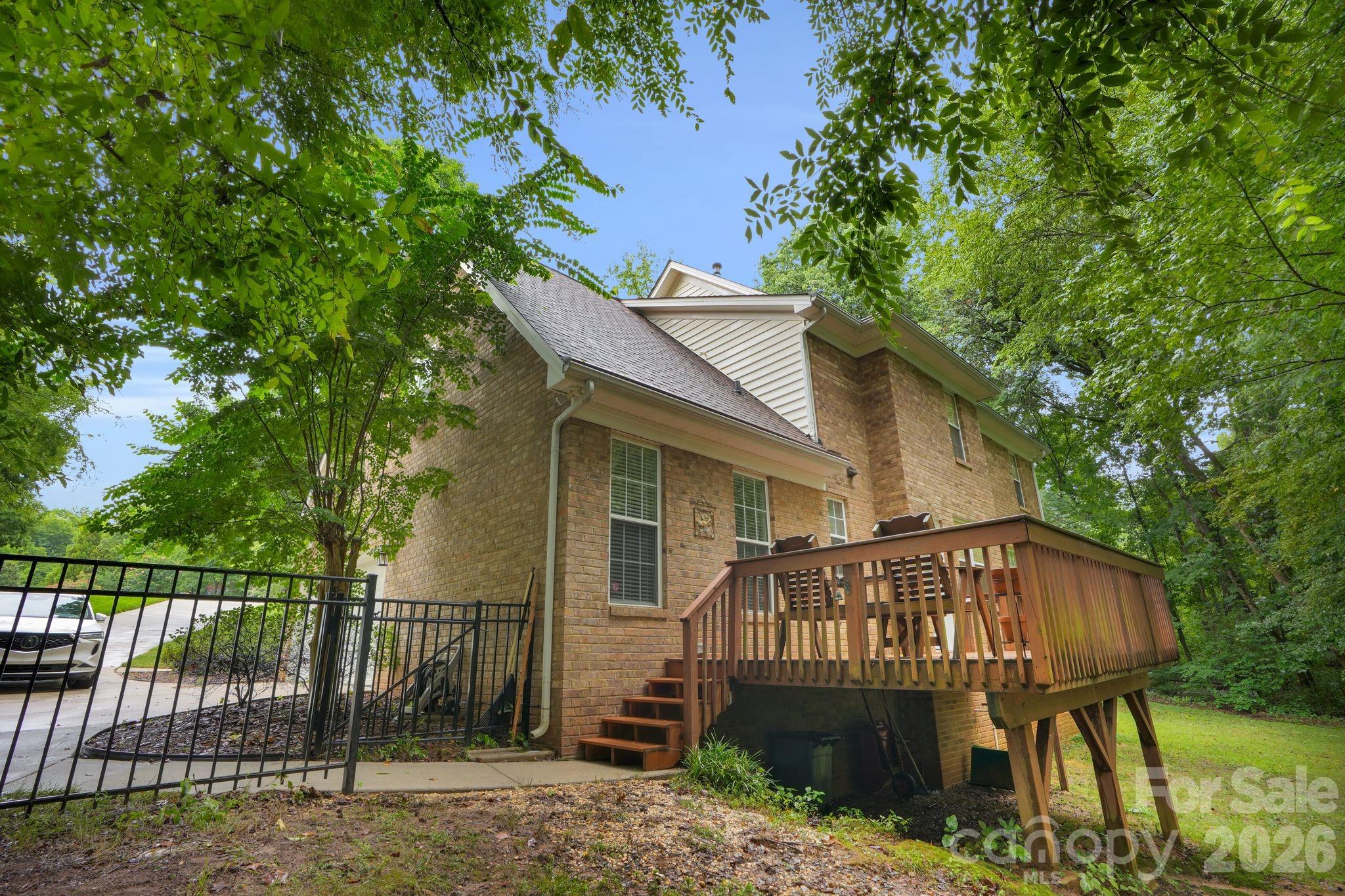 9601 Twin Falls Court