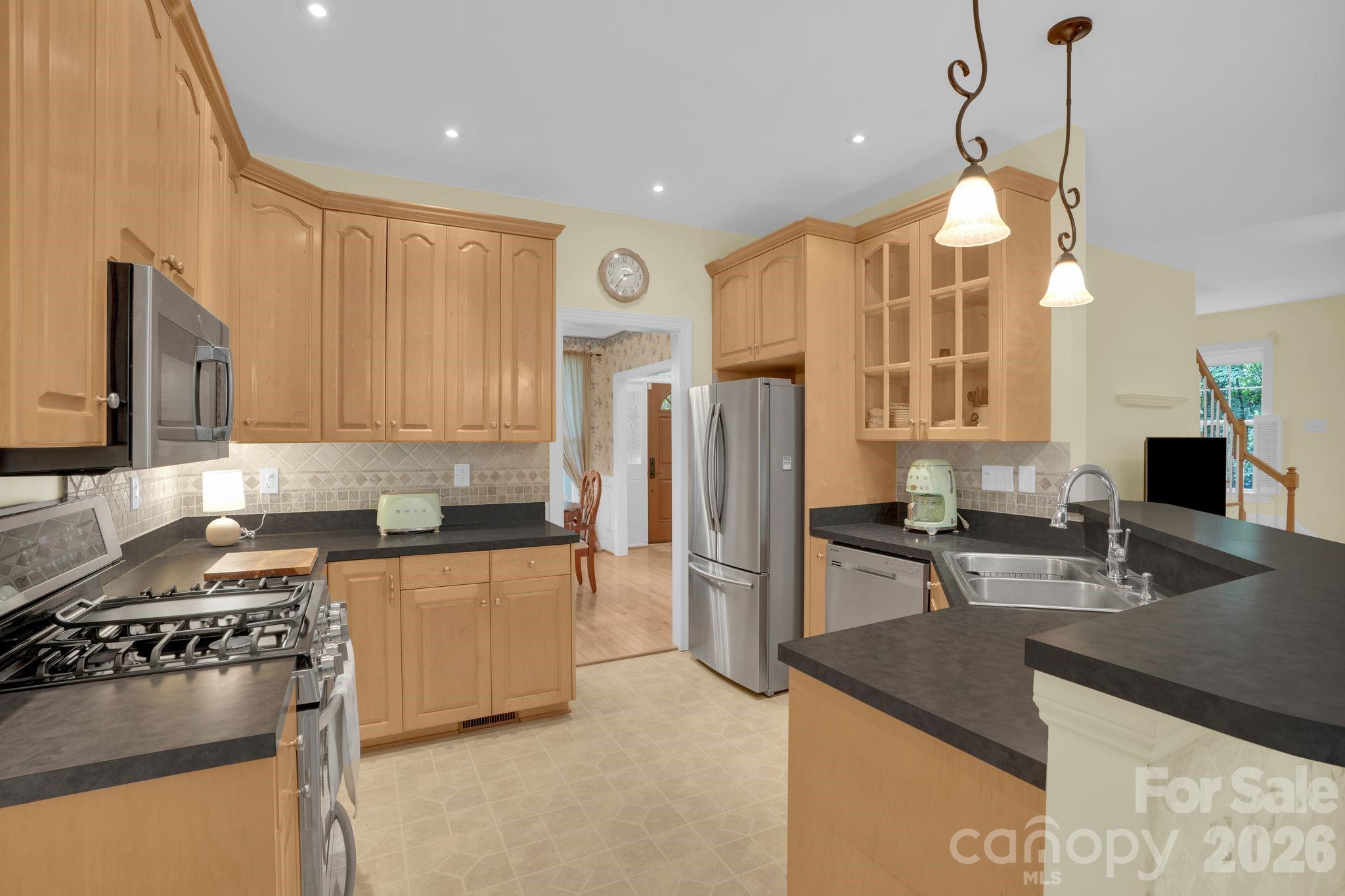 9601 Twin Falls Court