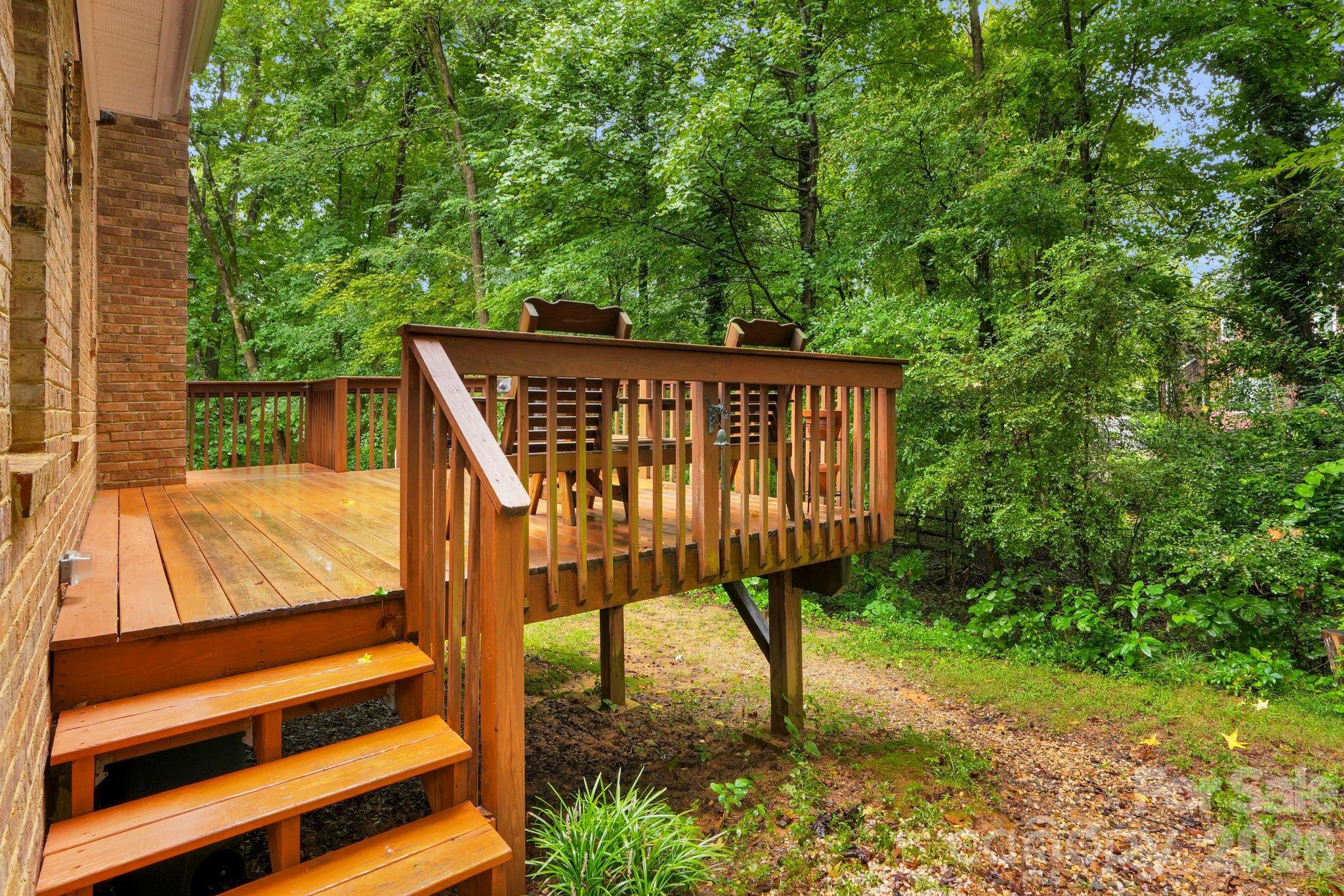 9601 Twin Falls Court