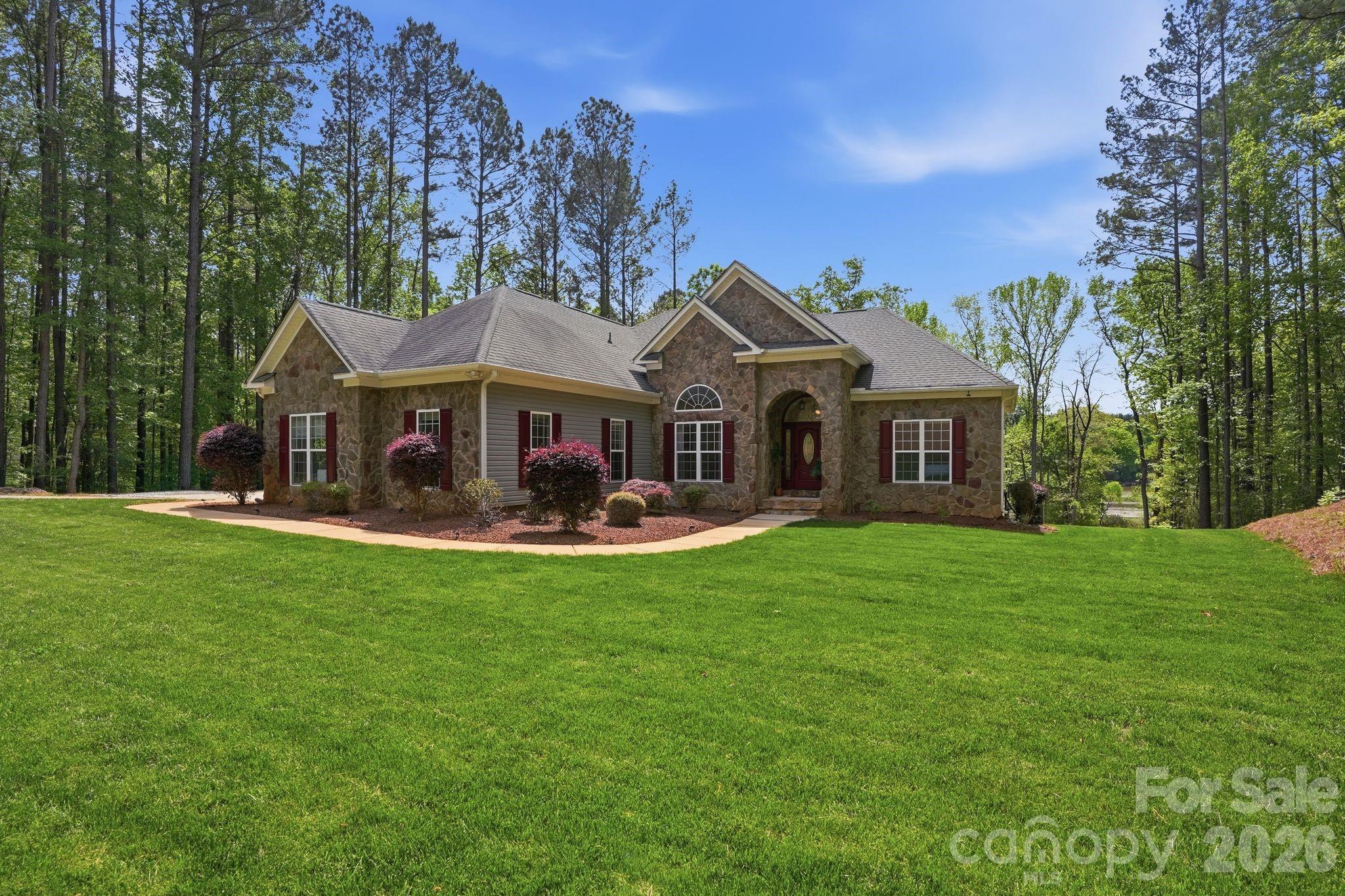 8810 Windygap Road