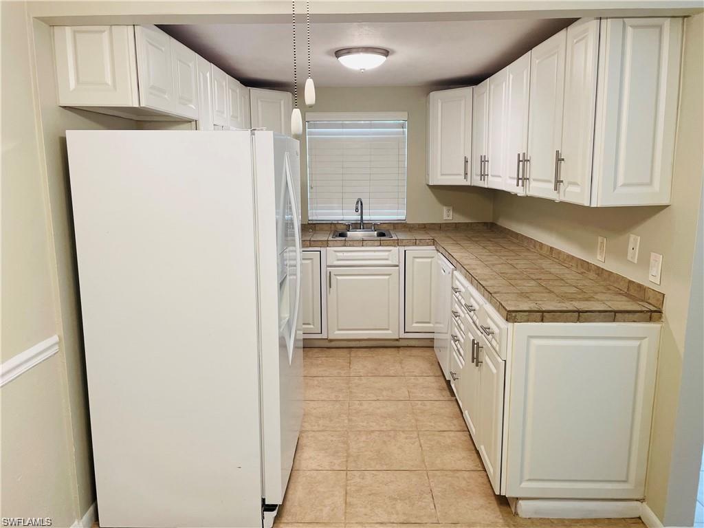 4290 Gulfstream DR # 9