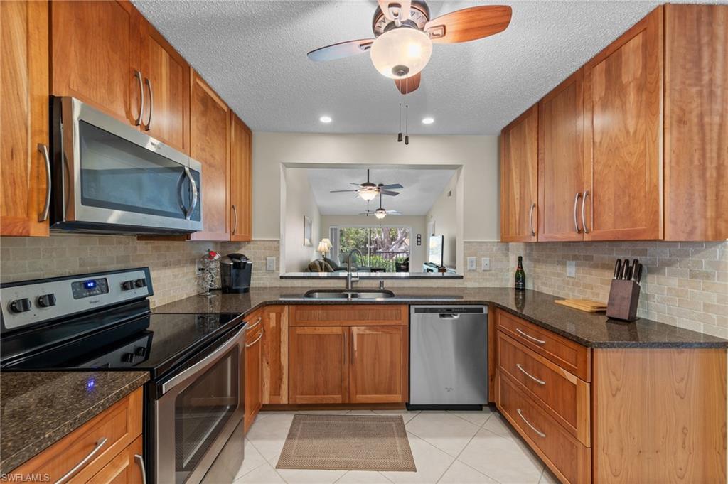 621 Squire CIR 204