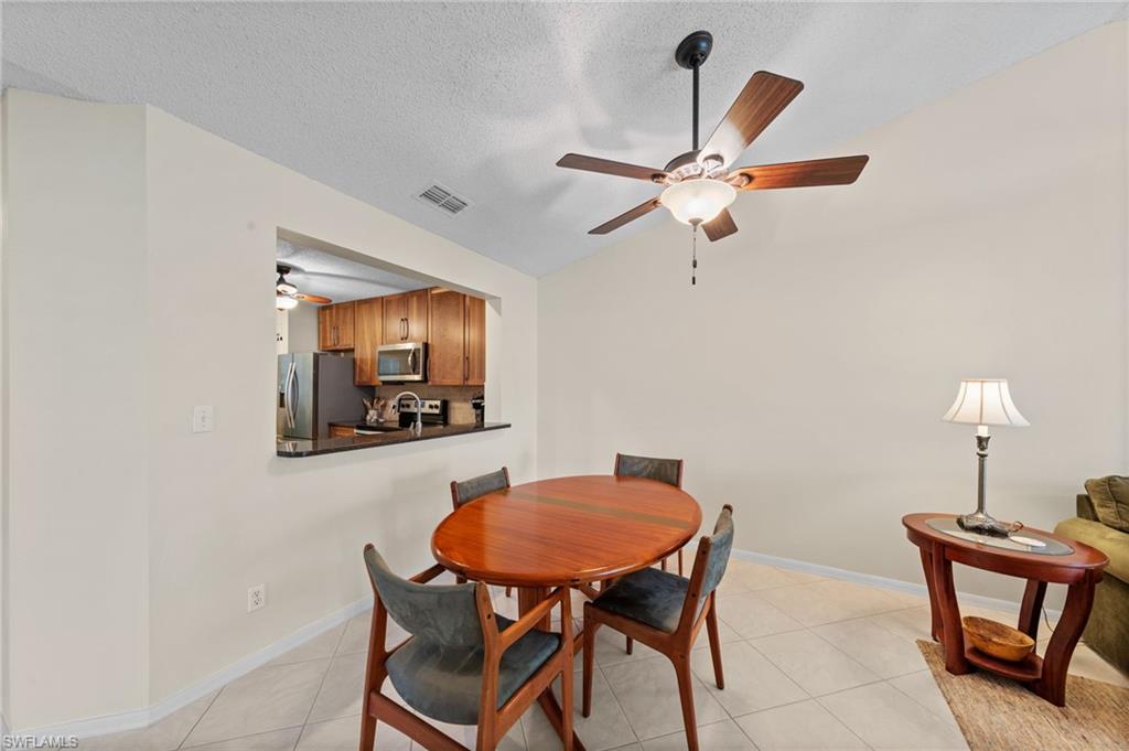 621 Squire CIR 204