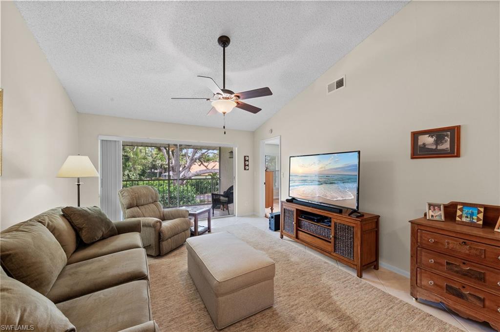 621 Squire CIR 204