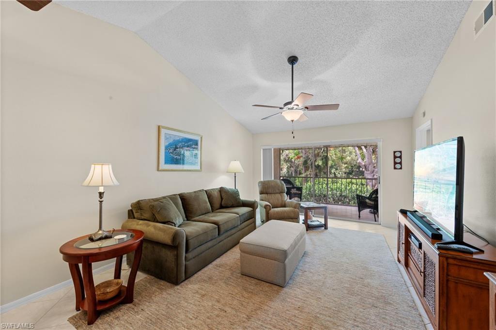 621 Squire CIR 204